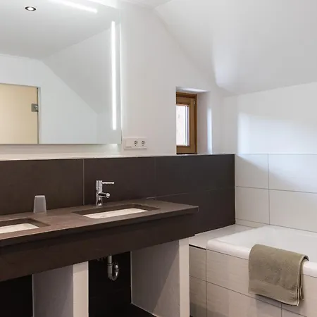 Rest Apartments&suiten *